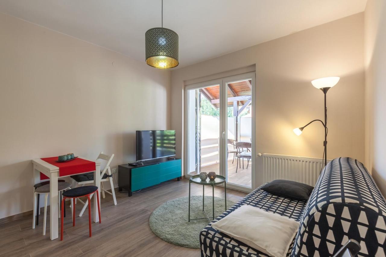 شقة سلوني  في Apartman "Babac" المظهر الخارجي الصورة